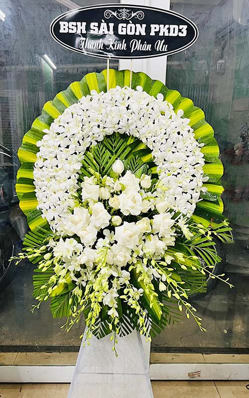 vòng hoa đám tang