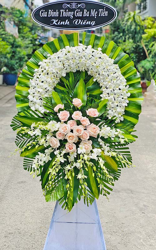 vòng hoa đám tang